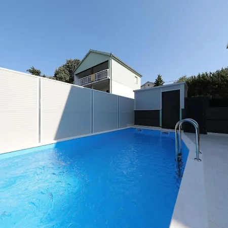 别墅 Cozy In With Private Swimming Pool 塞利讷